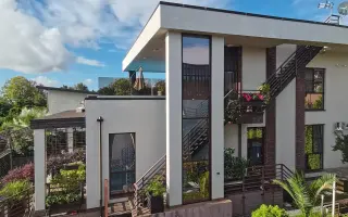 Дом в коттеджном городке, 300 м² - фото 1